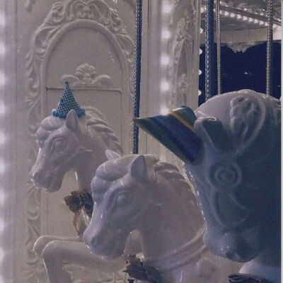 ♡背景图
♡夏天的风轻轻吹过，谢谢你还记得我.