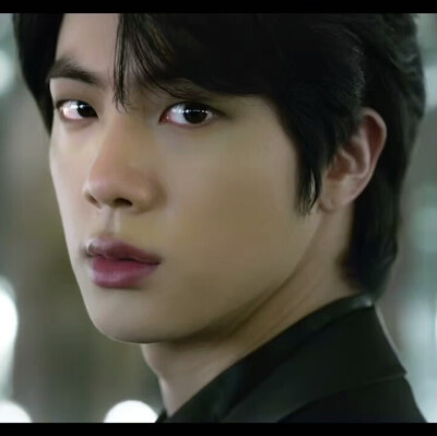 防弹少年团可二改。
注明江敛。
糊的话麻烦自己老照片修复一下吧。