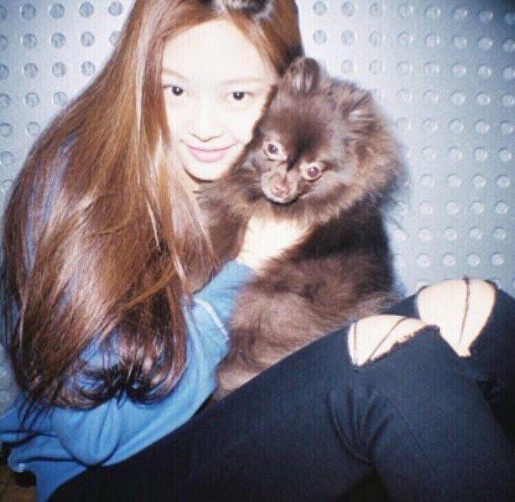 jennie 头像 ins 胶片风