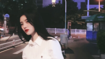 鞠婧祎橙光素材
使用注明:宋潇筱
原截樊乔音