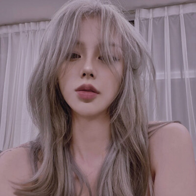 女头
诗梦瑶自截