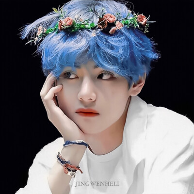 “薇薇和花，谁更好看呢？”
二传©️沈蔺。
原©️loveaffection_V
金泰亨。