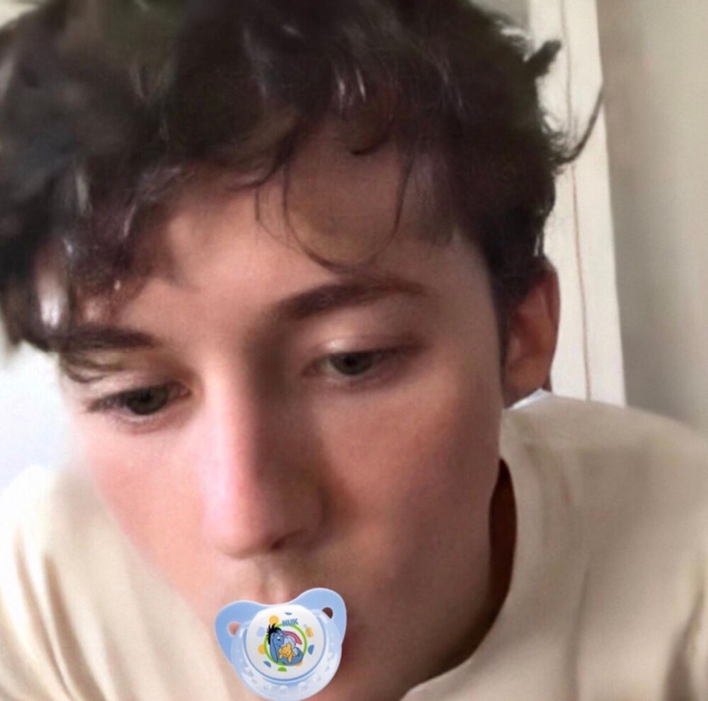 Troye Sivan 