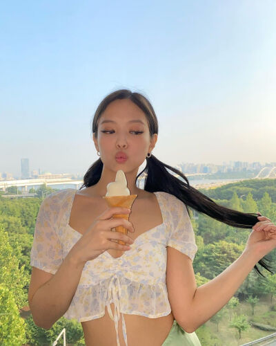 BLACKPINK jennie金智妮 ins