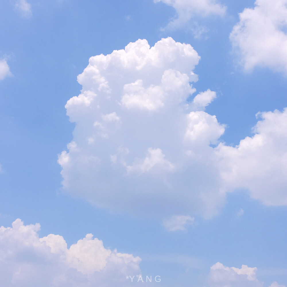 夏日晴空