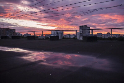 夕阳天空.背景图.|
[其实我觉得谈恋爱挺麻烦的 所以可以麻烦你一下下吗]