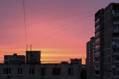 夕阳天空.背景图.|
[其实我觉得谈恋爱挺麻烦的 所以可以麻烦你一下下吗]