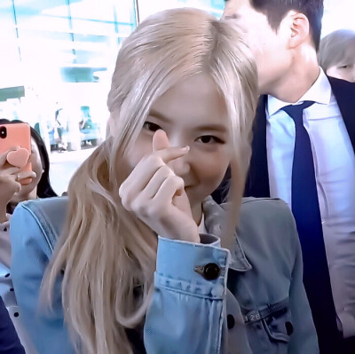 金多多
原截-江纪然