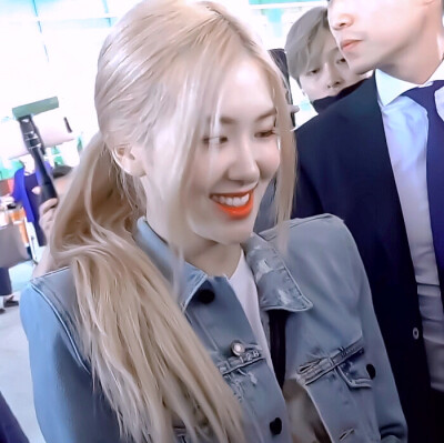 金多多
原截-江纪然