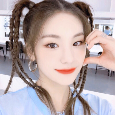 
黄 礼 志
温鹤煜。