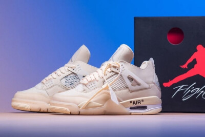 Off-White x WMNS
Air Jordan 4「Sail」