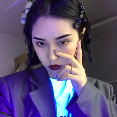 真人女头