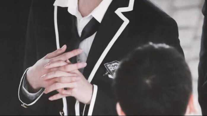 爱豆剧情图
敖子逸×丁程鑫