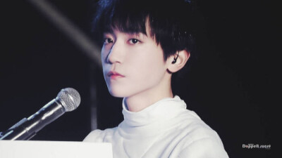 爱豆剧情图
李天泽×张真源×严浩翔