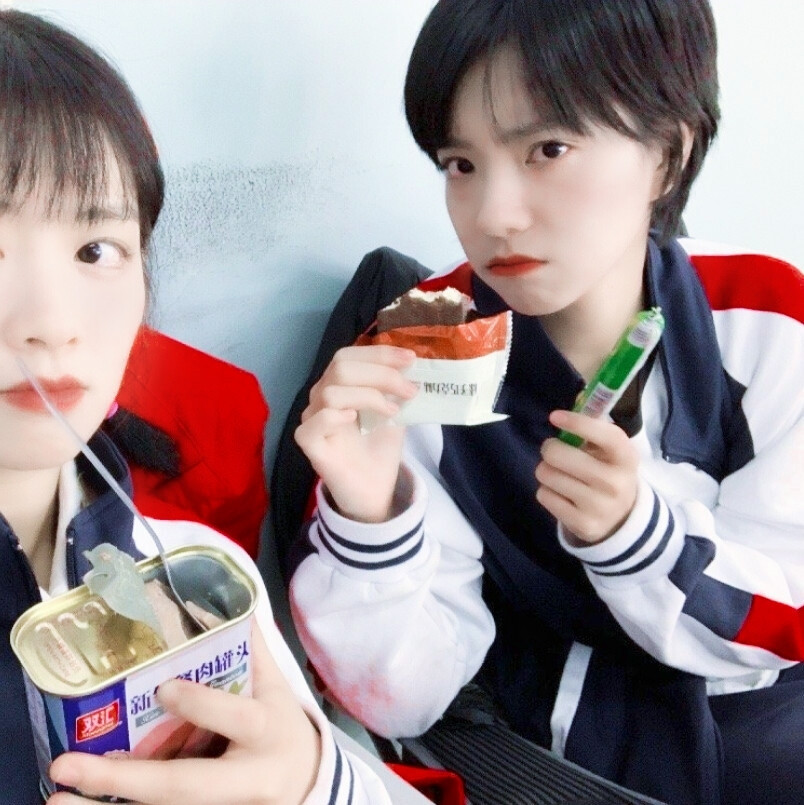 陈昊宇×庄达菲 宇宙菲船！！！
©陈韵