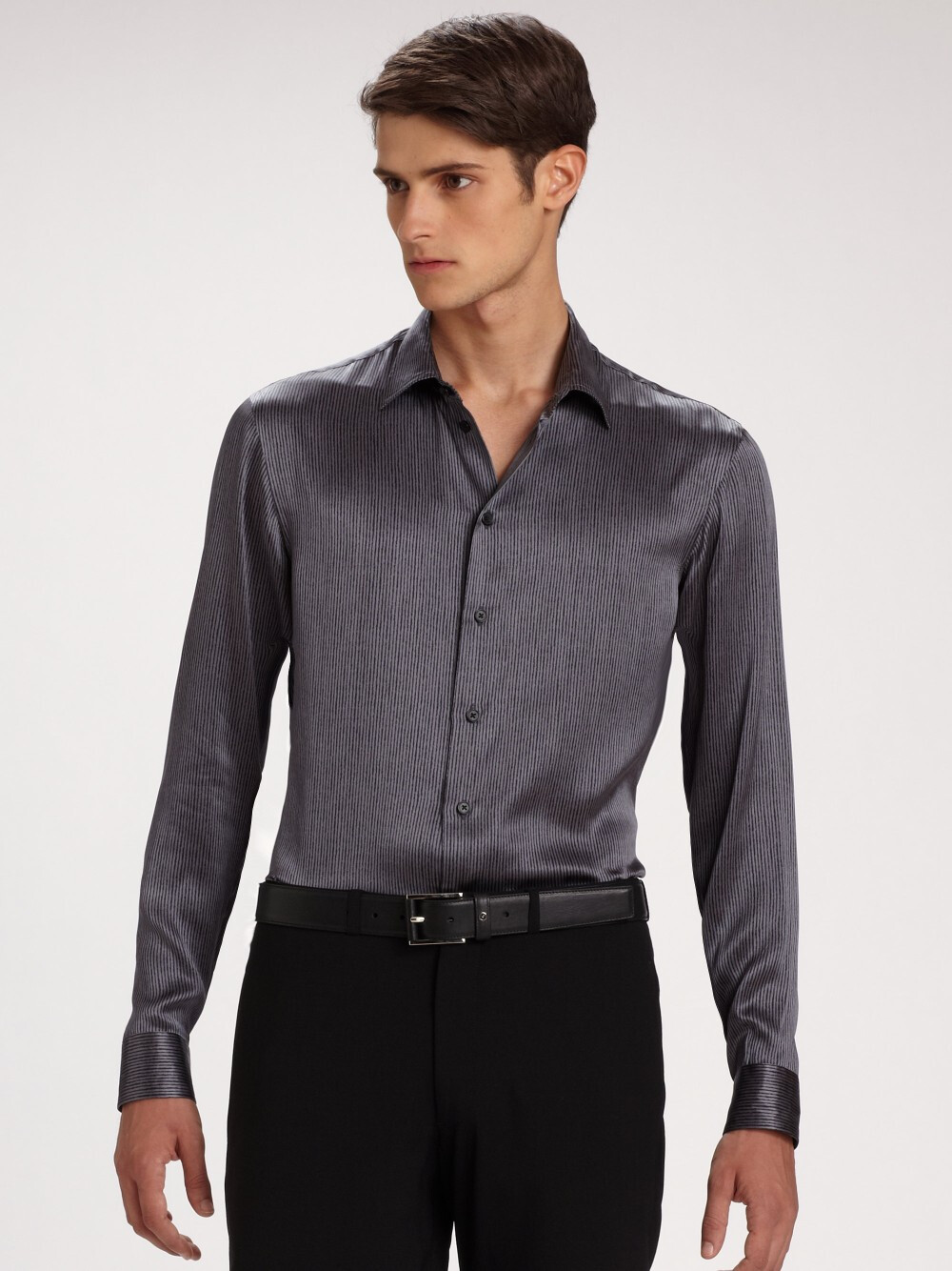 Striped Silk Shirt
访问
$138.00 USD*·品牌：Saks Fifth Avenue
A stylish take on italian silk luxury, appointed with narrow, seersucker-style stripes and an easy, tailored fit. Buttonfront silk; dry clean imported .
