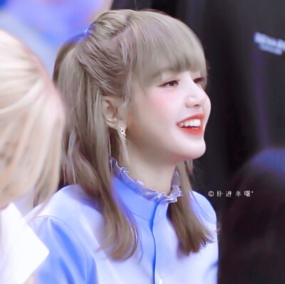 
`LISA`
原截金智贞 ©宋挪。