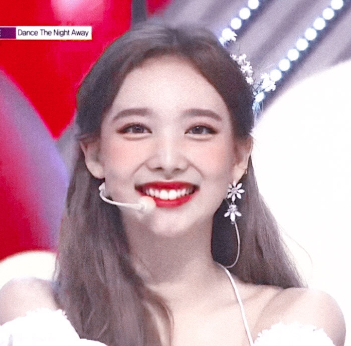 林娜琏
·沈抒乐