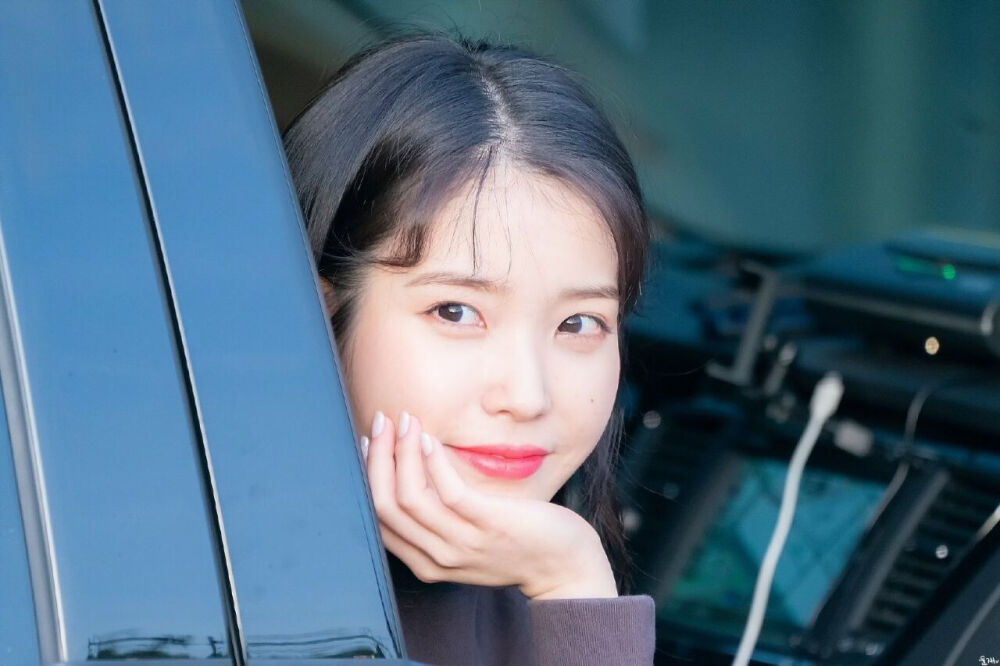 IU