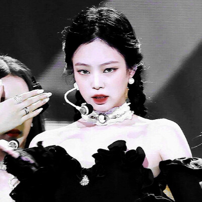 JENNIE
©沈亭瞳
看简介