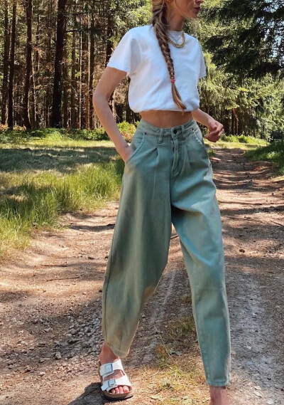 BY爱喝可乐的古娜小姐