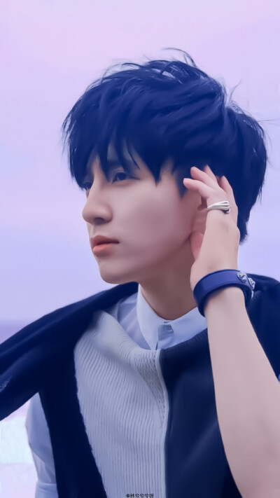 ¤薛之谦
“你像 天外来物一样 求之不得”
《天外来物》