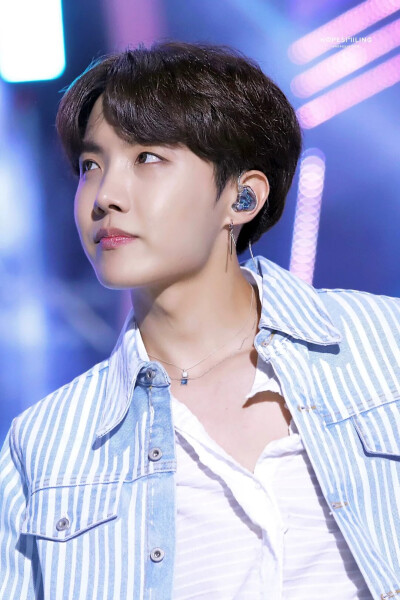 j-hope 정호석 郑号锡