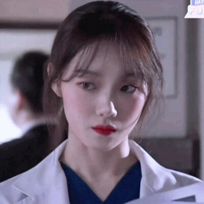 李圣经 欧尼 头像