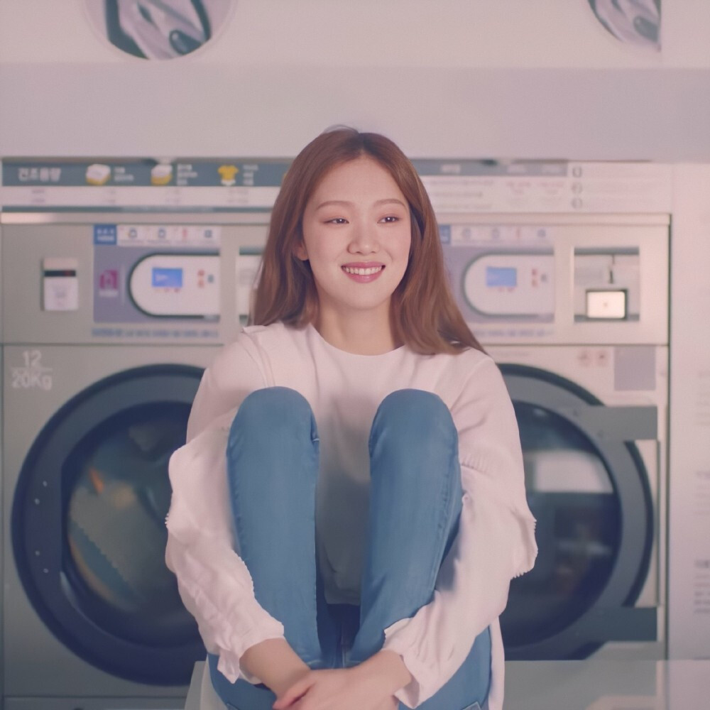 李圣经 欧尼 头像