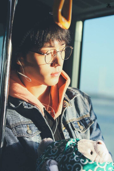 .向上且阳光 活泼且有趣