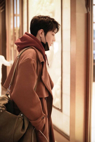 .向上且阳光 活泼且有趣