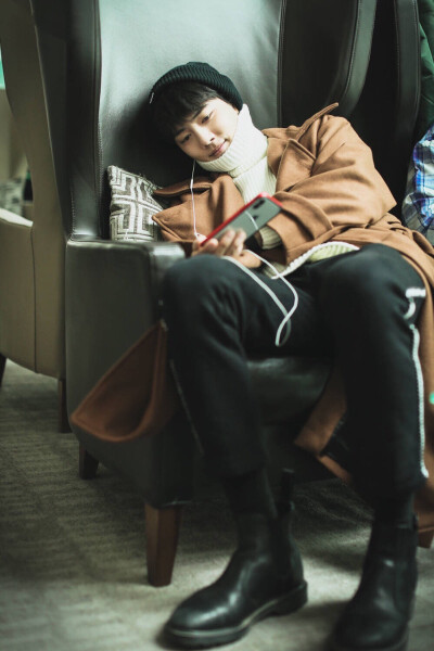 .向上且阳光 活泼且有趣