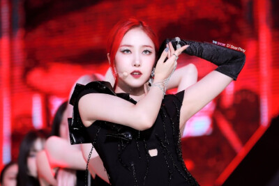 Gfriend黄恩菲 信飞✨