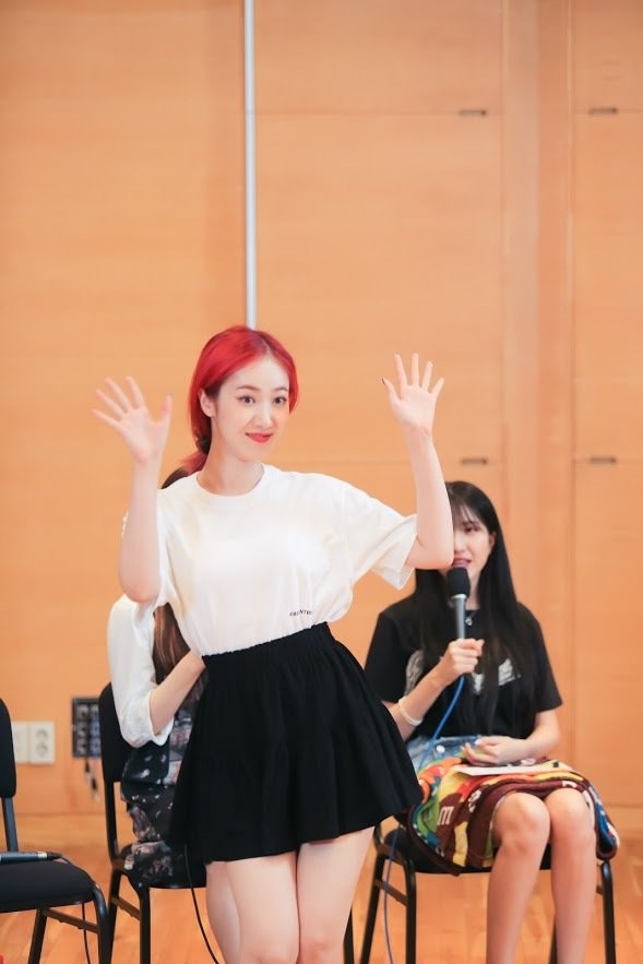 Gfriend黄恩菲 信飞✨