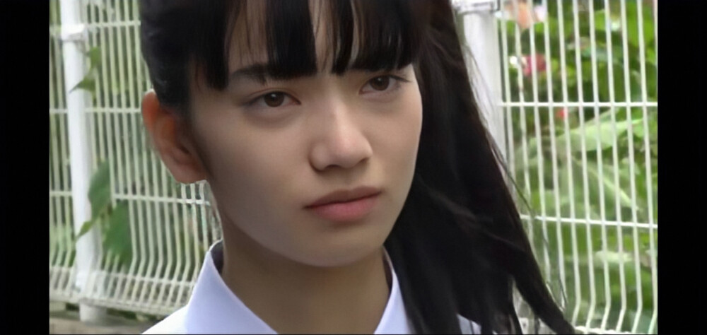 溺水小刀花絮 | 小松菜奈 | 二改看简介