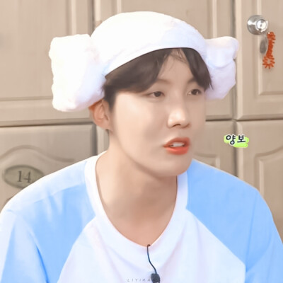 <郑号锡>·J-hope·
二传©李奕然
原截橘黄色日落