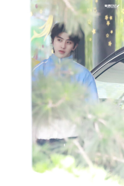 cr:偏遇日记_蔡徐坤
20200727青岛跑男