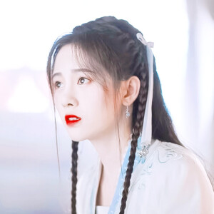 鞠婧祎