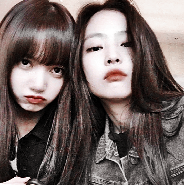 Lisa and Jennie。
dt乔纯彻。