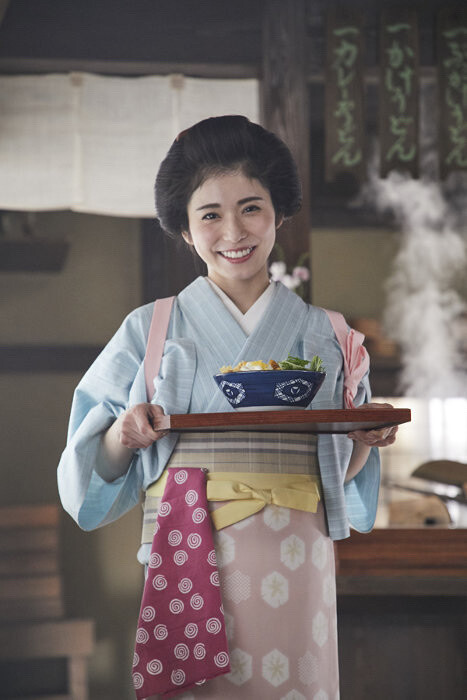 うどん愛溢れる松岡茉優が丸亀製麺「2代目おかみ」就任 6月から新CM放送 - 映画・映像ニュース : CINRA.NET 