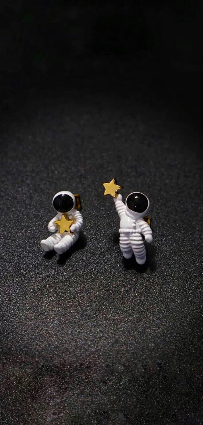 明媚( ˃᷄˶˶̫˶˂᷅ )