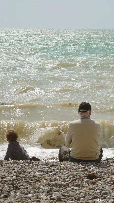 壁纸 ଘ( ˊᵕˋ )ଓ
八月好运 拍了拍你
