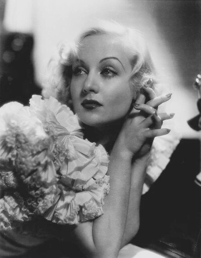 Carole Lombard #旧时光是个美人# ​​​