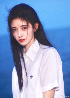 环游整个星际 找不到比你更亮的星星