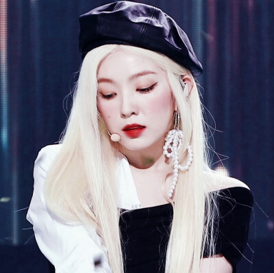 Monster.裴珠泫
©云裳。原截江纪然