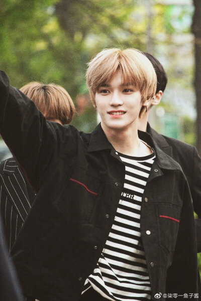 李泰容