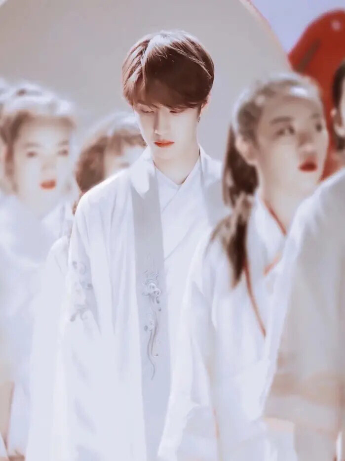 #王一博#优秀的他，带出的优秀的粉丝。温柔的他，理性收到保护和支持！这是他努力获得的。希望他一直开心，不要受到伤害。
祝王那个博生日快乐呀！！！