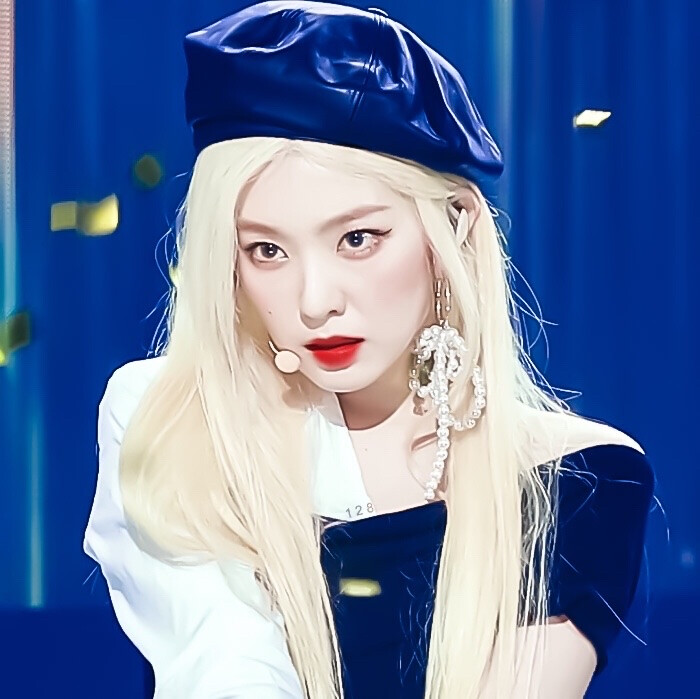 裴珠泫
原截江纪然