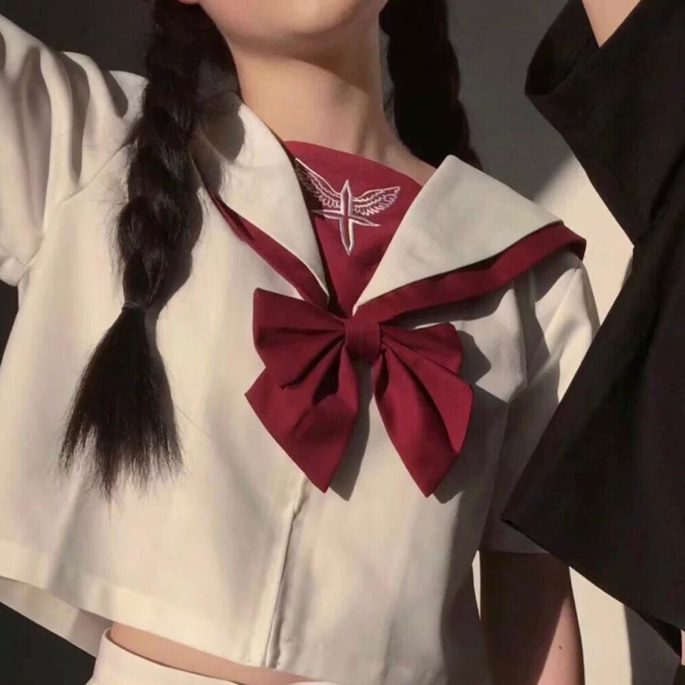 #闺蜜二人头像
图源：Ins@ xu.pics