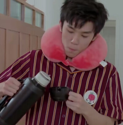 阴阳怪气男团
自截头像
Lexburner
老番茄
花少北
某幻君
中国Boy
图片出处：B站《欢天喜地好哥们》